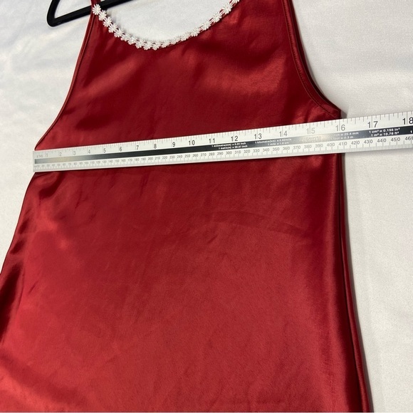 Vintage Red Satin Slip Dress Appliquéd Daisy Trim Midi 1 Tiny Flaw Size Small - Picture 5 of 14